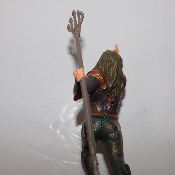 2017 Hallmark Keepsake Justice League Aquaman Christmas Tree Ornament - Picture 9 of 11